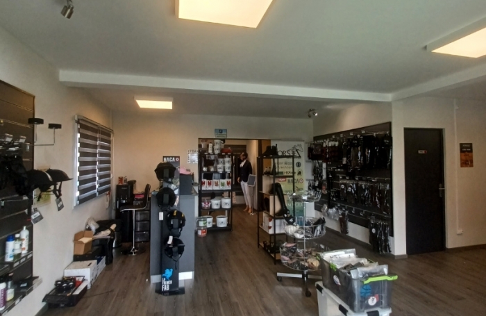 Local commercial &agrave; Sainte-Clotilde