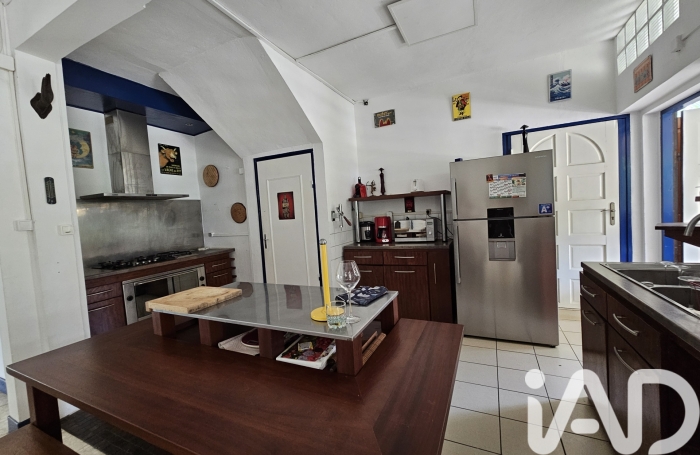 Vente Maison 174m&sup2; 7 pièces Saint Gilles les Bains