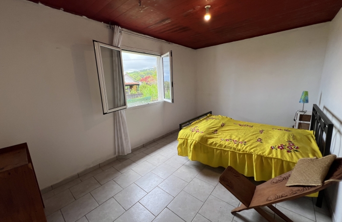 SAINT JOSEPH 97480 - VILLA DE PLAIN PIED - 3 CHAMBRES - LUMINEUSE - ENVIRONNEMENT PAISIBLE