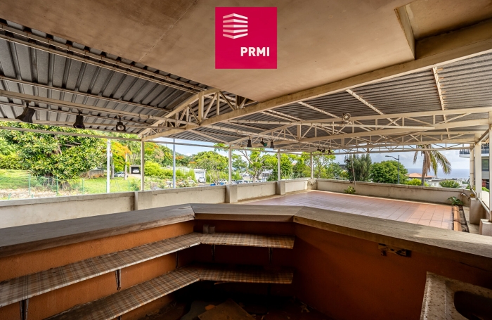 Vente Local commercial 143.22m&sup2; 6 pi&egrave;ces Saint Denis