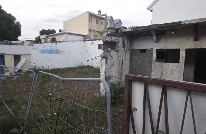 Terrain &agrave; vendre carr&eacute; d'or