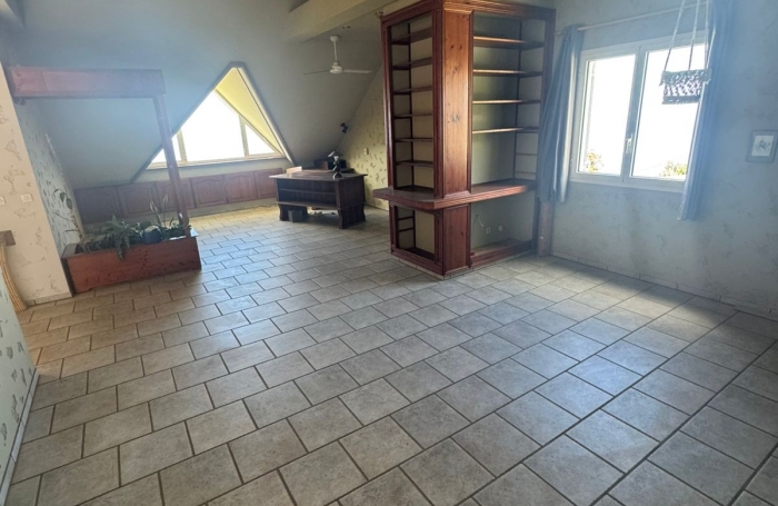 Vente Maison 246m&sup2; 6 pièces Saint-Leu