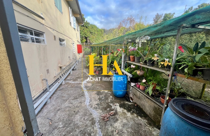 Vente Maison 257.7m&sup2; 12 pi&egrave;ces Saint Gilles Les Hauts