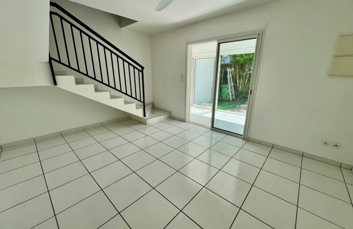 SAINT PIERRE 97410 - MAISON DE VLLE - LUMINEUSE - AGREABLE &Agrave; VIVRE - PROCHE COMMODIT&Eacute;S