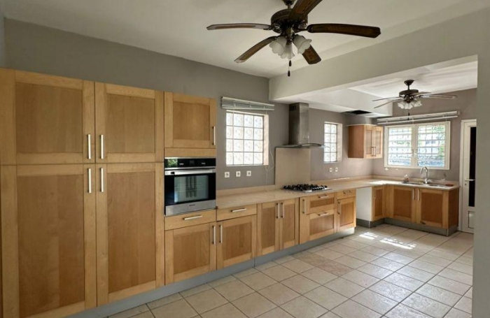 Vente Maison 120m&sup2; 4 pièces Sainte Suzanne