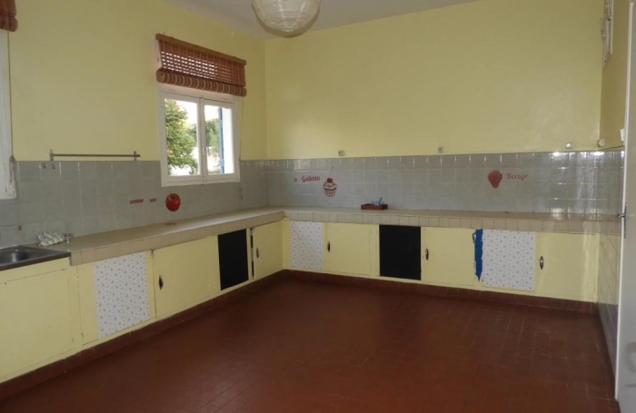 Location Appartement 100m&sup2; 4 pièces Sainte Suzanne