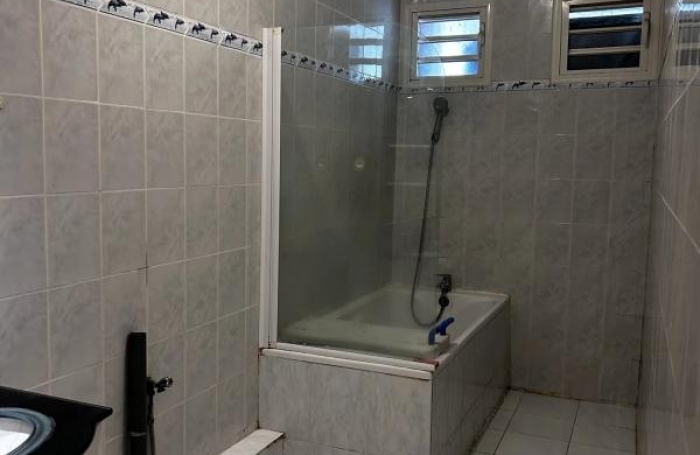 Vente Appartement 83m&sup2; 4 pièces Saint Denis