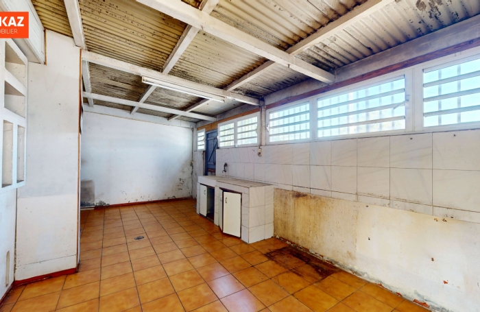 Vente Maison 81.04m&sup2; 4 pi&egrave;ces Saint-Pierre