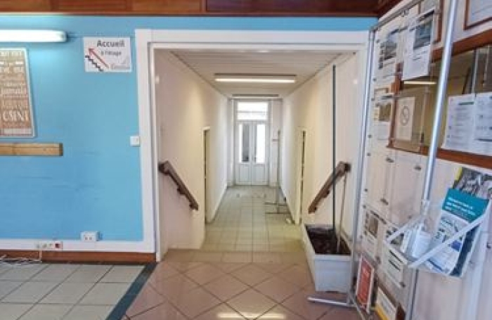 Local commercial 210m2 &agrave; St-Denis