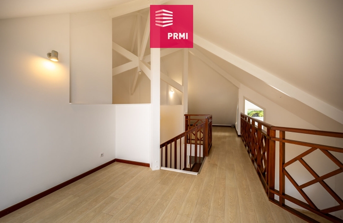 Vente Maison 220m&sup2; 5 pi&egrave;ces Saint Paul