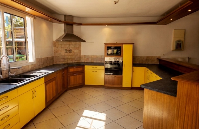 Vente Maison 225m&sup2; 7 pièces Etang-Sale
