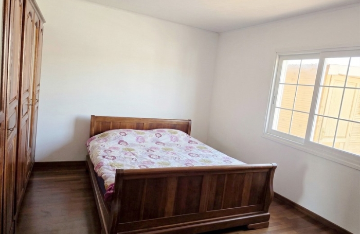 Vente Maison 225m&sup2; 7 pièces Etang-Sale