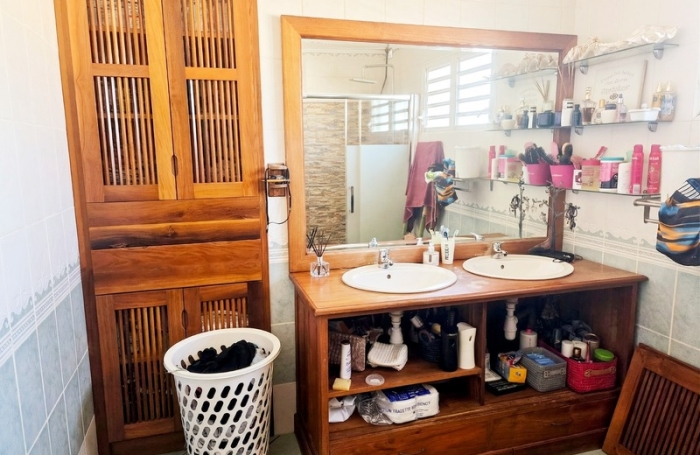 Vente Maison 225m&sup2; 7 pièces Etang-Sale