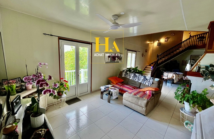 Vente Maison 228.25m&sup2; 7 pi&egrave;ces La Chaloupe Saint Leu