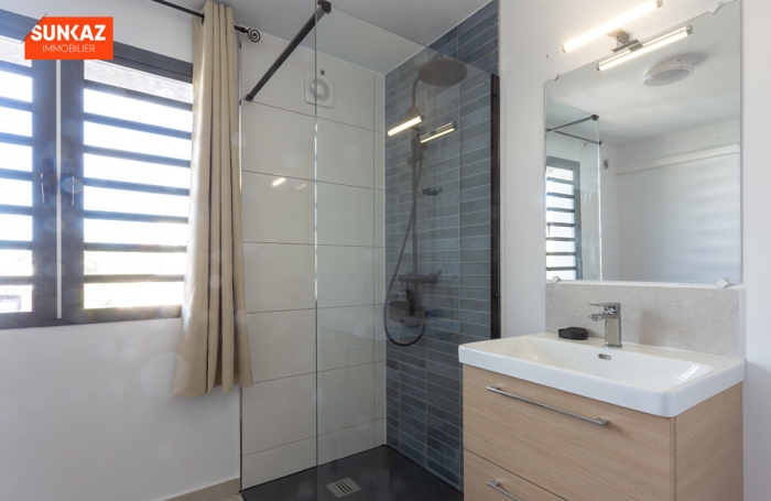 Location Appartement 20m&sup2; 1 pi&egrave;ce Saint-Pierre