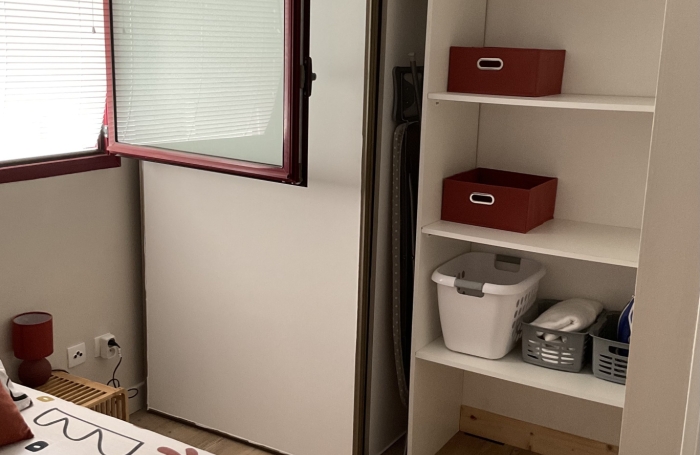 Appartement F2 meubl&eacute; avec balcon - R&eacute;sidence calme au c&oelig;ur du Tampon