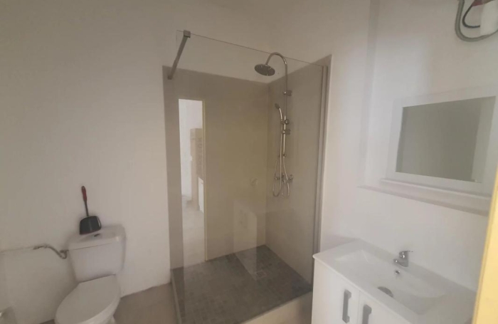 Location Appartement 20m&sup2; 1 pièce Saint-Pierre