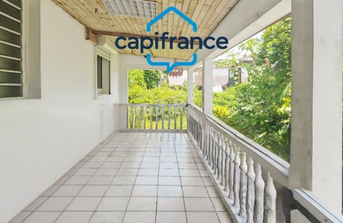 Vente Maison 118m&sup2; 7 pièces Sainte Rose