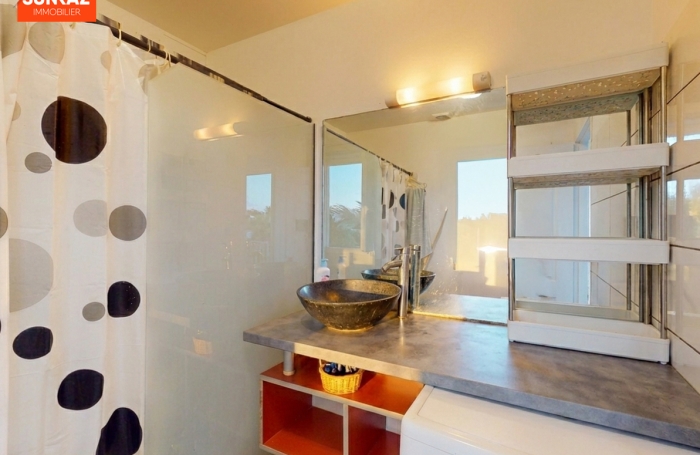 Vente Appartement 83.5m&sup2; 4 pi&egrave;ces Saint-Pierre