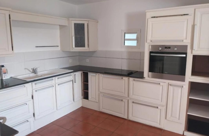 Location Maison 180m&sup2; 6 pièces Sainte Clotilde