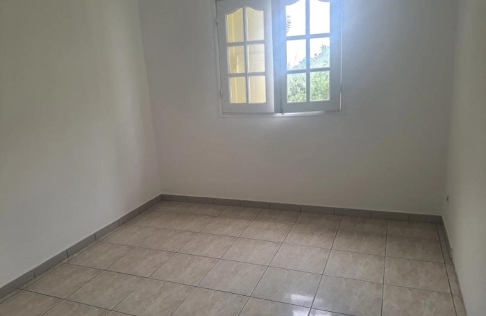 Location Maison 180m&sup2; 6 pièces Sainte Clotilde