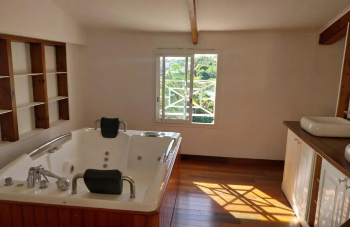 Location Maison 180m&sup2; 6 pièces Sainte Clotilde