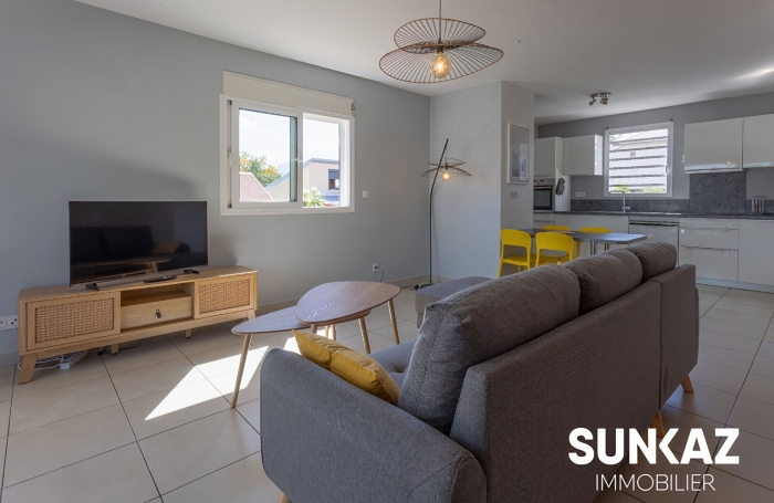 Location Maison 93m&sup2; 4 pi&egrave;ces Ravine des Cabris