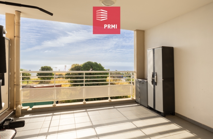 Vente Appartement 48.97m&sup2; 1 pi&egrave;ce Saint Gilles Les Hauts