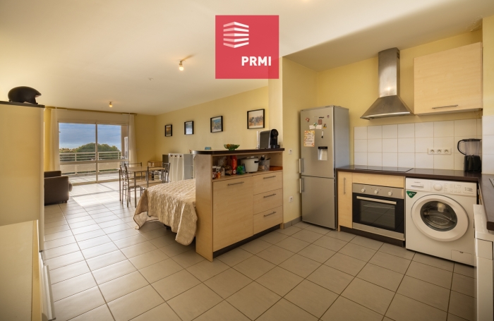 Vente Appartement 48.97m&sup2; 1 pi&egrave;ce Saint Gilles Les Hauts