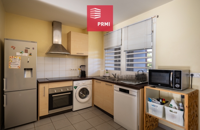 Vente Appartement 48.97m&sup2; 1 pi&egrave;ce Saint Gilles Les Hauts