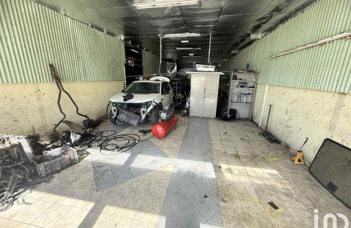 Vente Local commercial 692m&sup2; Plaine des Palmistes