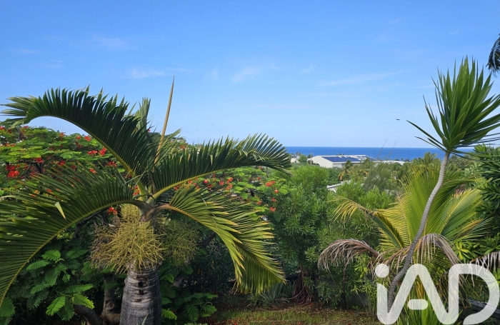 Vente Maison 141m&sup2; 5 pièces Saint Gilles les Bains
