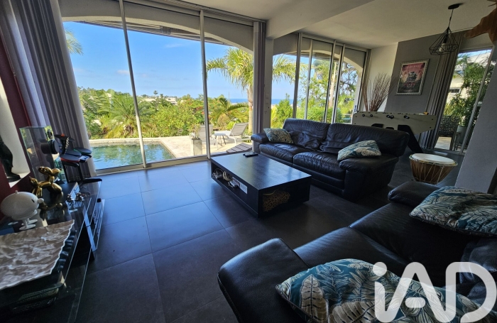 Vente Maison 141m&sup2; 5 pièces Saint Gilles les Bains
