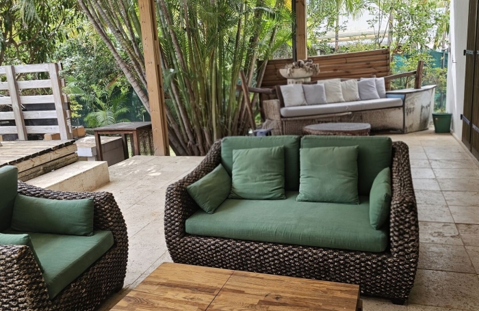 Vente Maison 174m&sup2; 7 pièces Saint Gilles les Bains