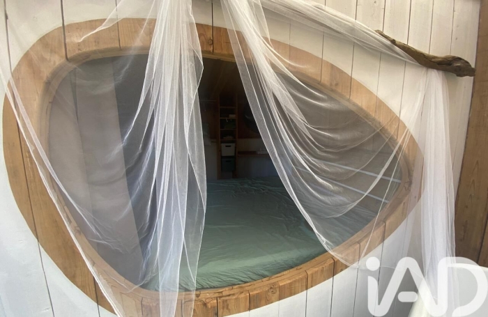 Vente Maison 163m&sup2; 12 pièces Etang-Sale