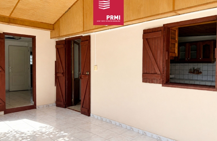 Vente Maison 70.8m&sup2; 3 pi&egrave;ces Saint-Leu