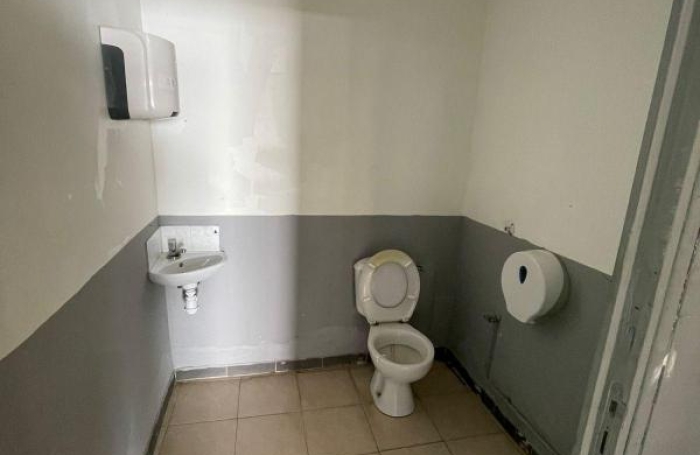 Location Local commercial 3 pièces Saint-Beno&icirc;t