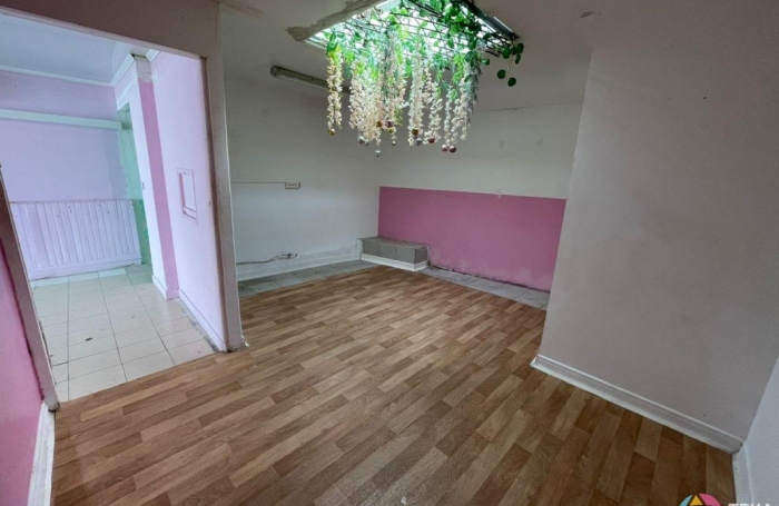 Location Local commercial 3 pièces Saint-Beno&icirc;t