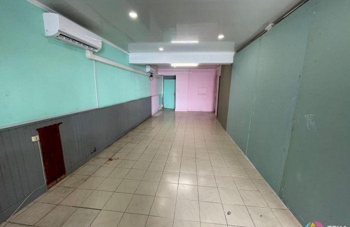 Location Local commercial 3 pièces Saint-Beno&icirc;t