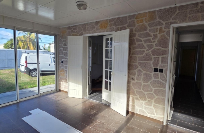 Location Local commercial 102m&sup2; 4 pièces Ravine des Cabris