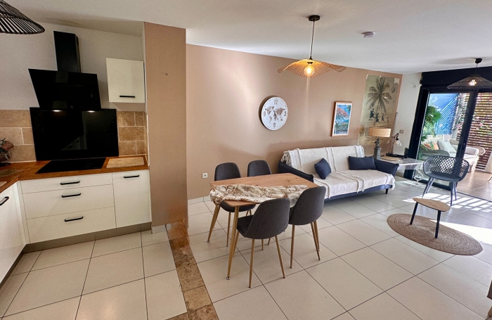 Vente Appartement 44.6m&sup2; 2 pi&egrave;ces Saint Gilles les Bains