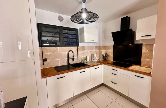 Vente Appartement 44.6m&sup2; 2 pi&egrave;ces Saint Gilles les Bains