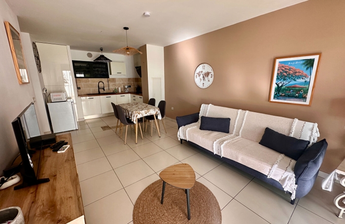 Vente Appartement 44.6m&sup2; 2 pi&egrave;ces Saint Gilles les Bains