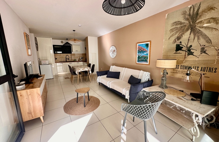 Vente Appartement 44.6m&sup2; 2 pi&egrave;ces Saint Gilles les Bains