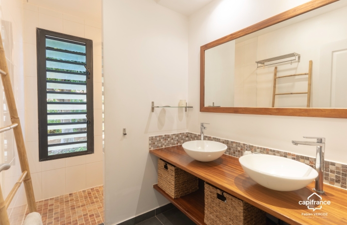 Vente Maison 125m&sup2; 6 pièces Saint Gilles les Bains