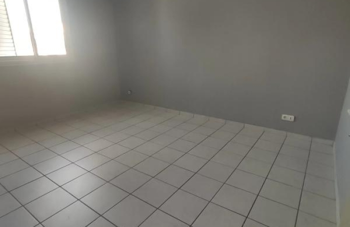 Location Appartement 41m&sup2; 2 pièces Saint-Pierre