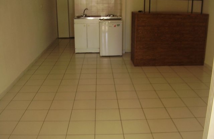 Location Appartement 40m&sup2; 1 pi&egrave;ce Saint Gilles les Bains