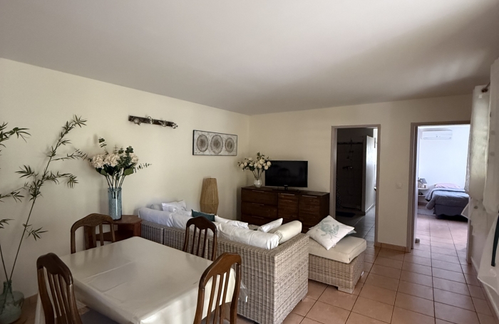 T2 meubl&eacute; St Gilles Les Bains