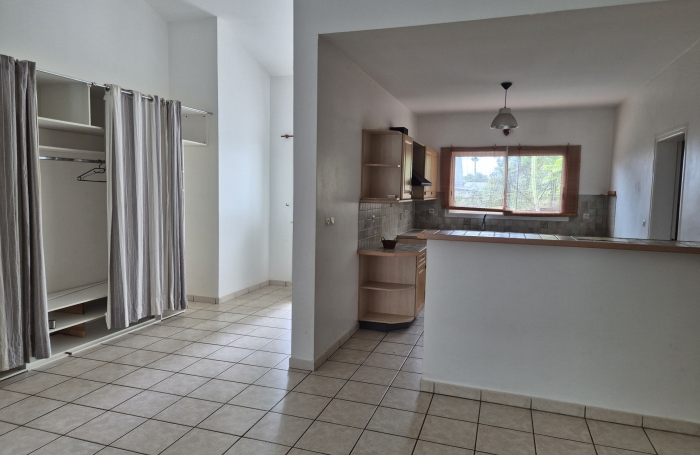 Maison T4 de 136 m2   Saint-Denis