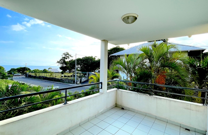 Location Appartement 93.89m&sup2; 4 pi&egrave;ces Saint-Pierre